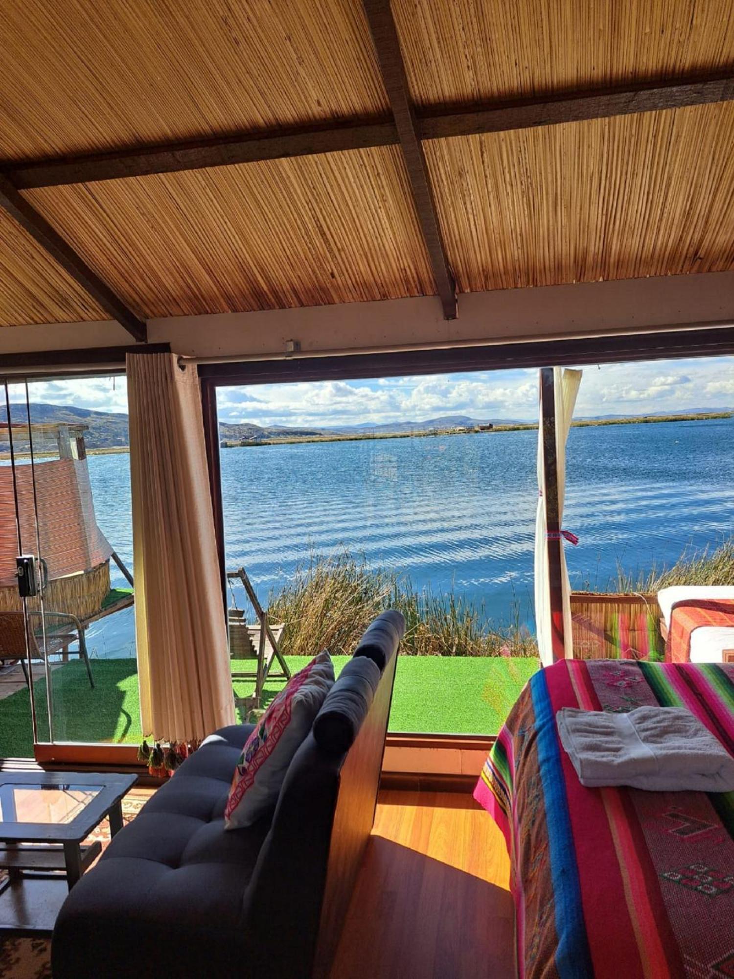 Uros Aruma-Uro On Uros Floating Islands Hotel Puno Eksteriør billede